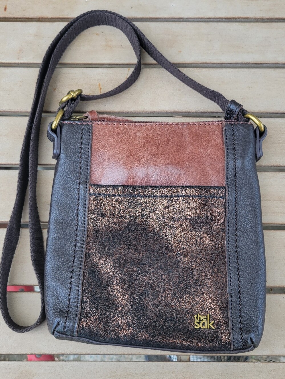 The Sak Brown Leather Crossbody Bag - Distressed Two-Tone